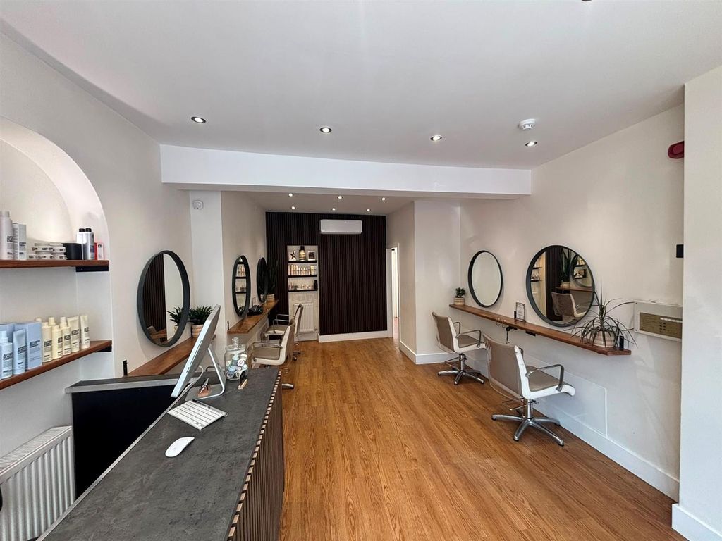 Property photo 3 of 4 Main Salon.Jpg