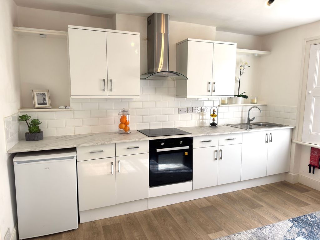 Property photo 3 of 13 Untitled Design 2