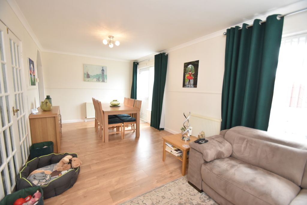 Property photo 3 of 14