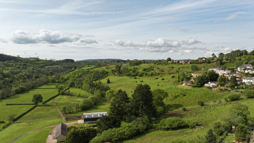 Property photo 2 of 46 Dji_20240516092153_0004_D.Jpg