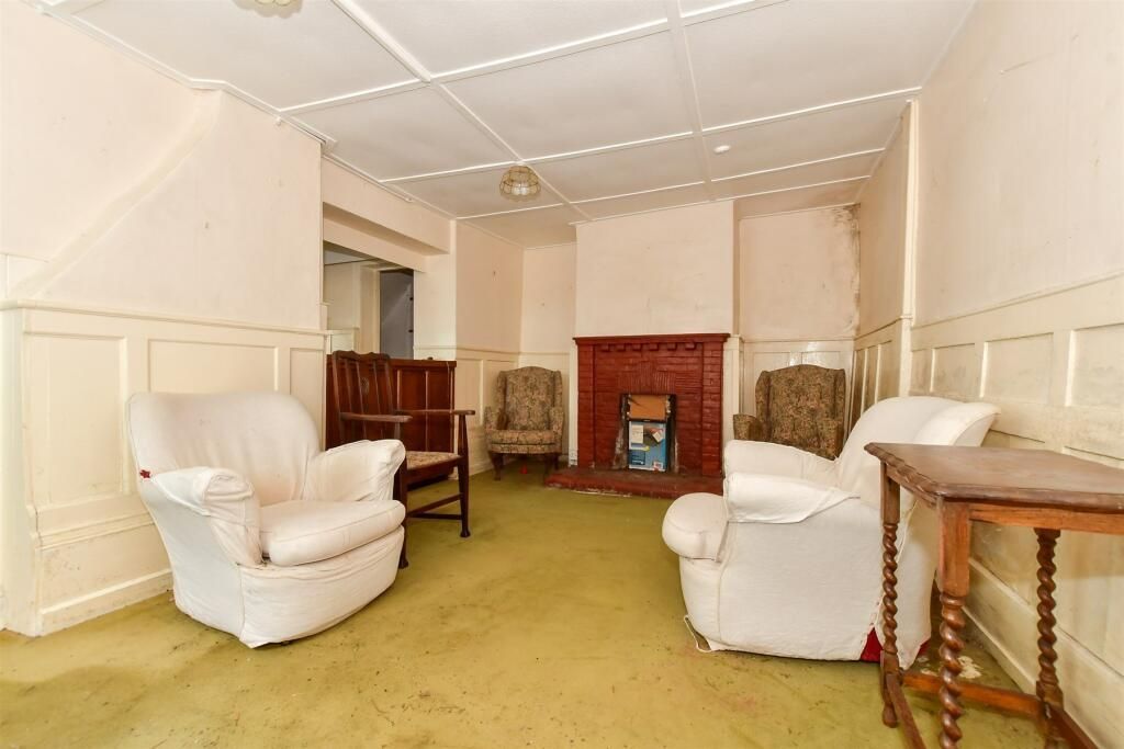 Property photo 2 of 15 2198_10635247_Img_05_0001.Jpeg