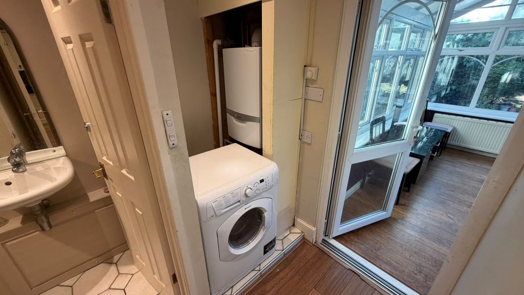 Property photo 2 of 11