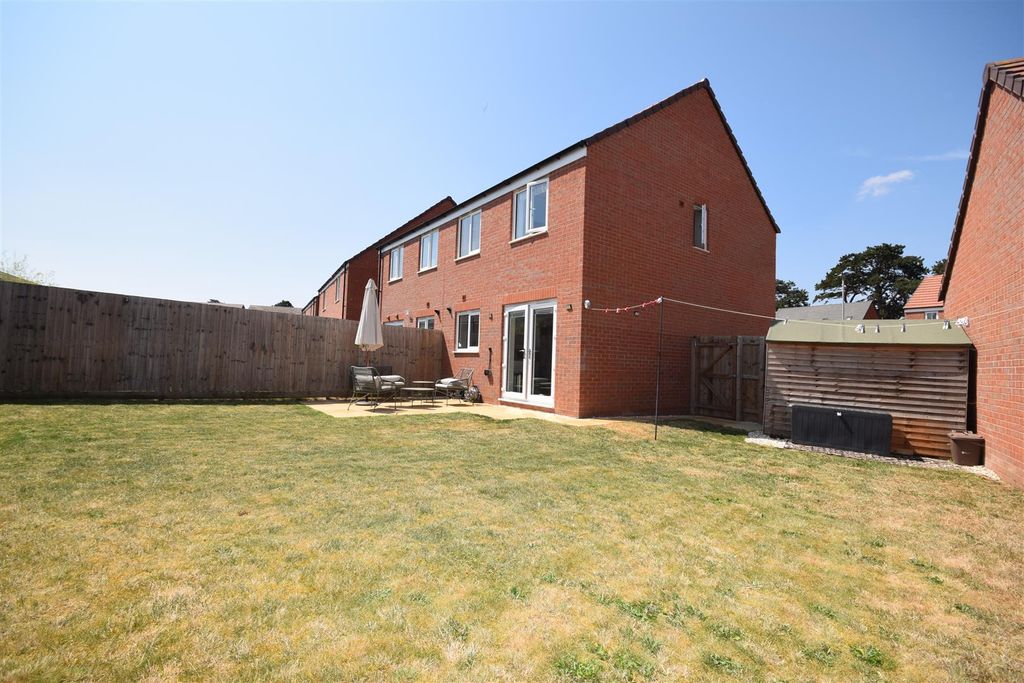 Property photo 2 of 14 Rear Aspect