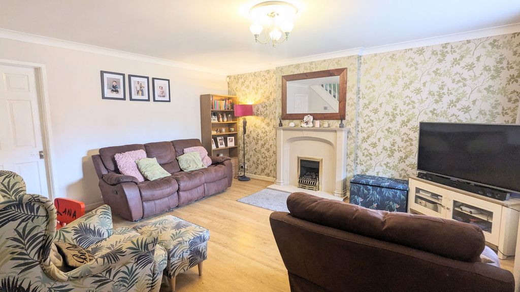 Property photo 3 of 22