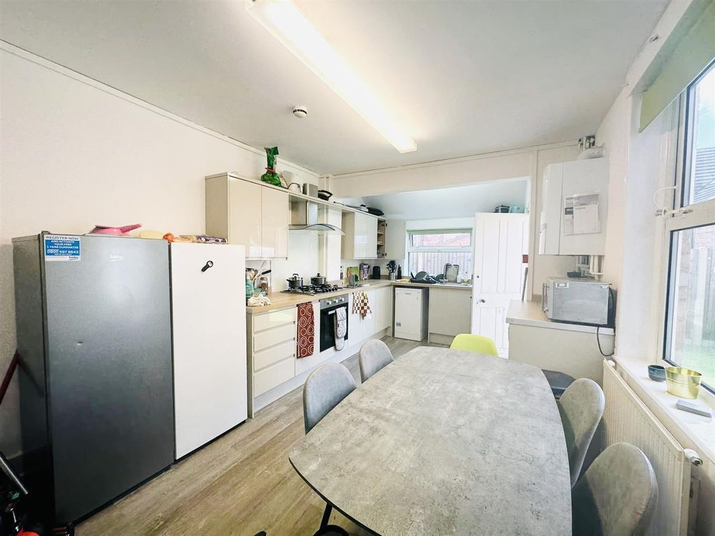 Property photo 1 of 13 Dining Kitchen