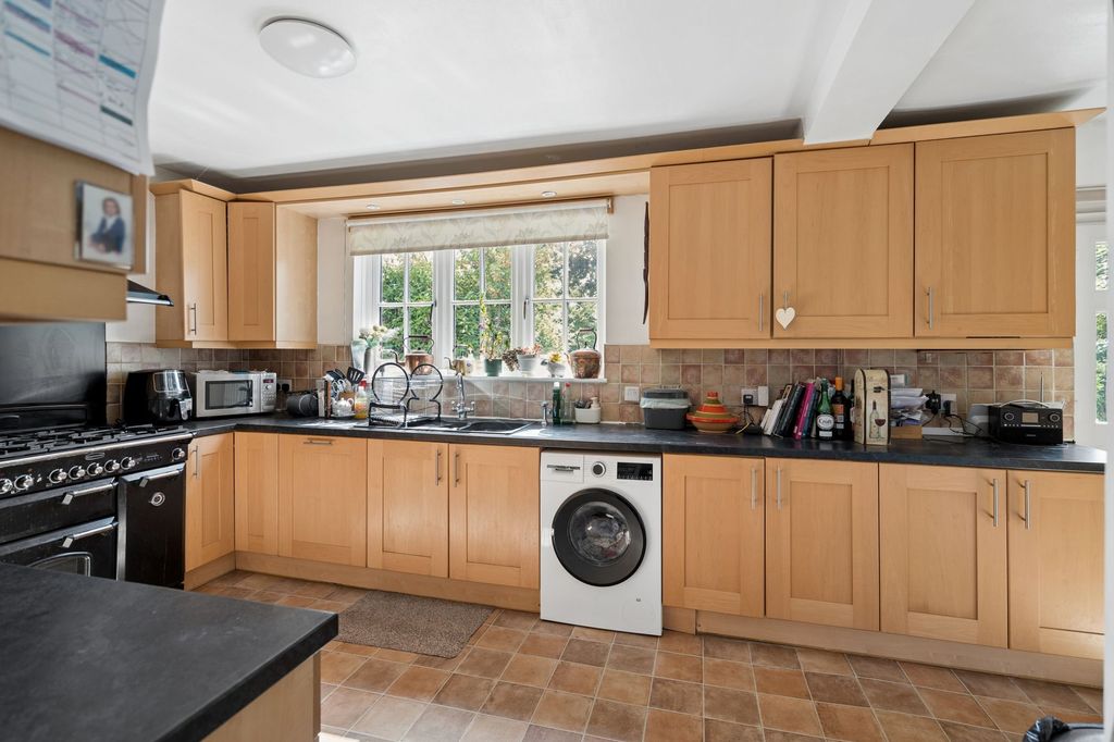 Property photo 3 of 16