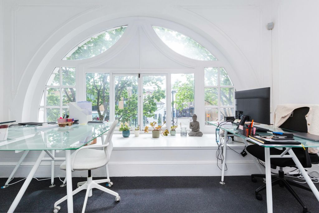Property photo 2 of 6 34 Upper Street 2.Jpg