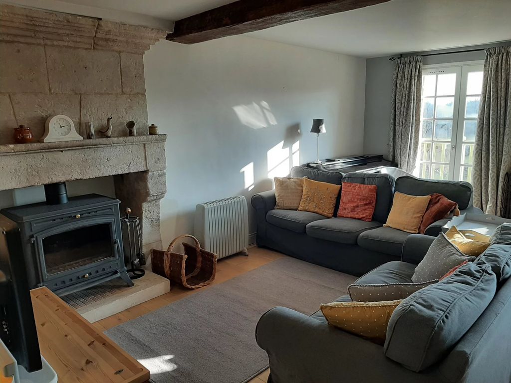 Property photo 3 of 15