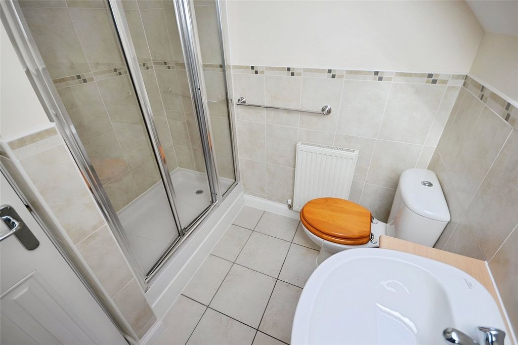 Property photo 3 of 8 Picture No. 12