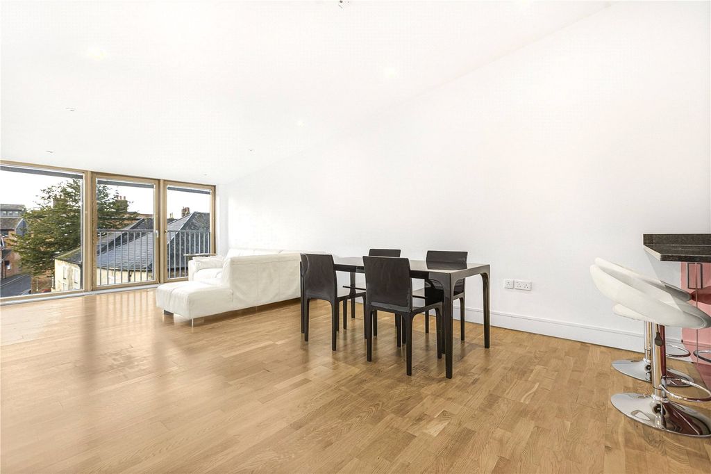 Property photo 1 of 14 Picture No. 06