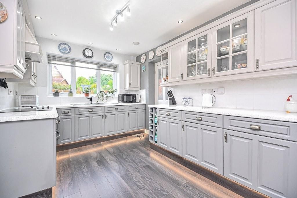 Property photo 3 of 44 2 Langfield Kitchen (1).Jpg
