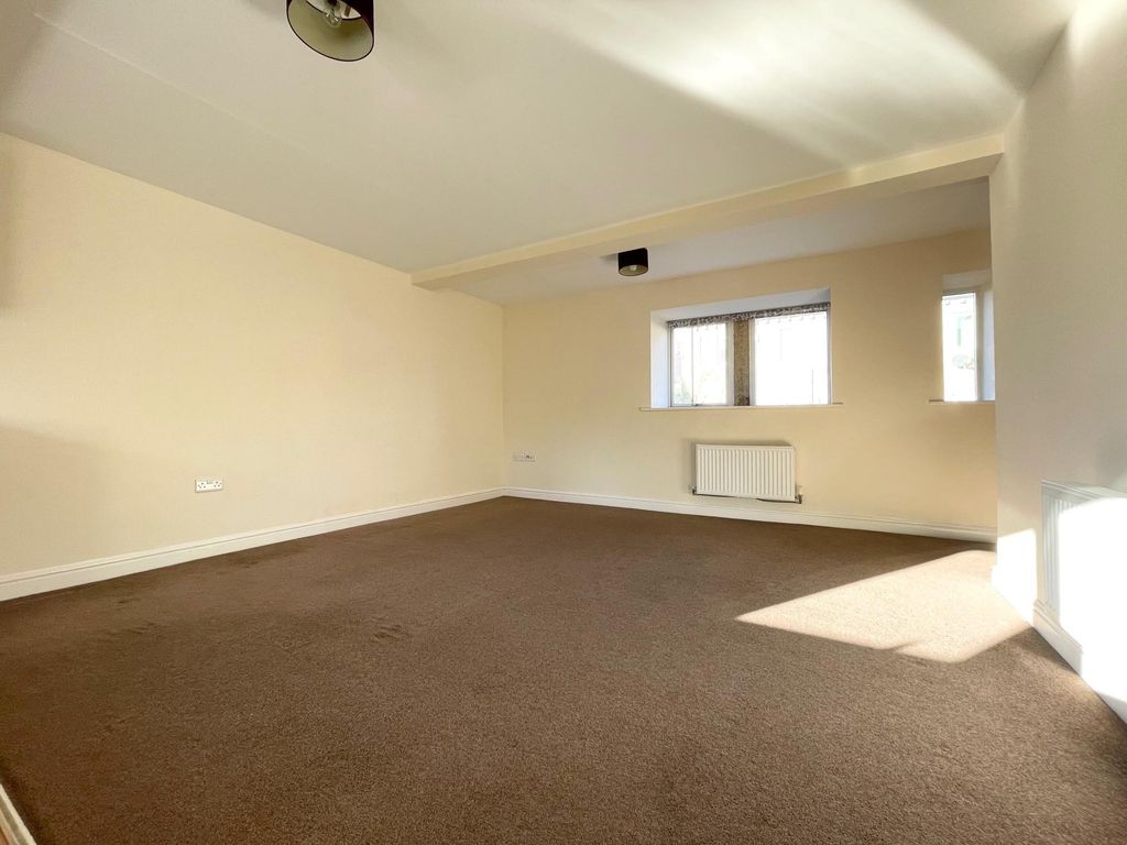 Property photo 2 of 12 0 General