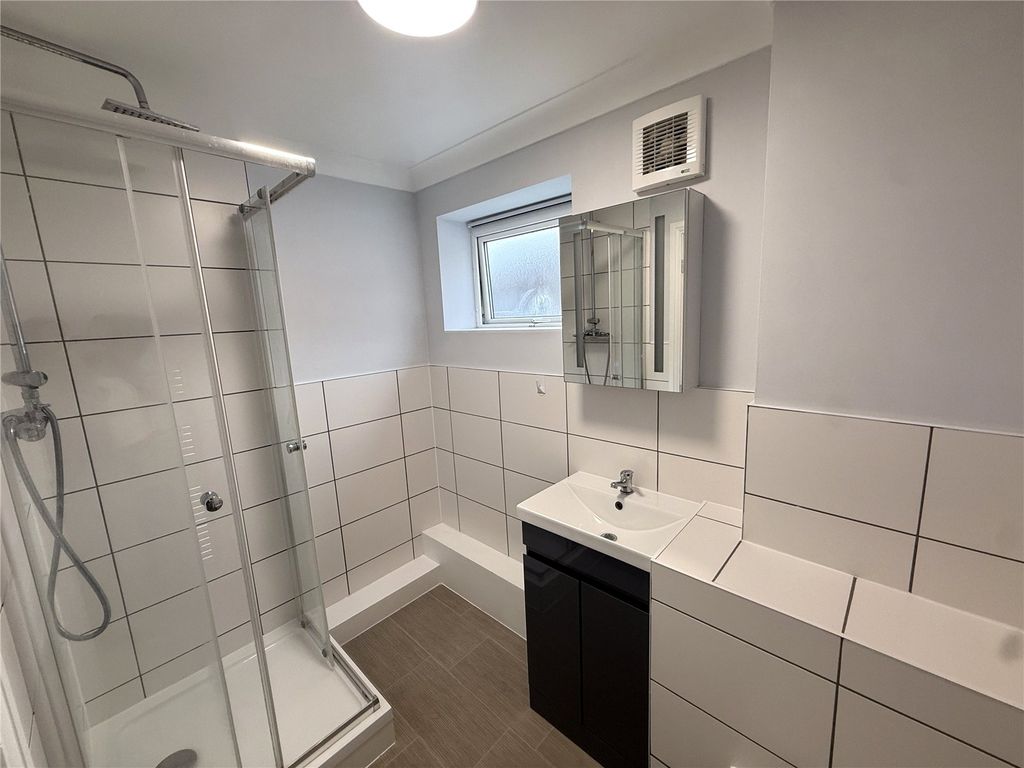 Property photo 3 of 10 Picture No. 16