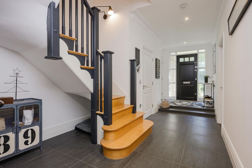 Property photo 3 of 15 Hallway