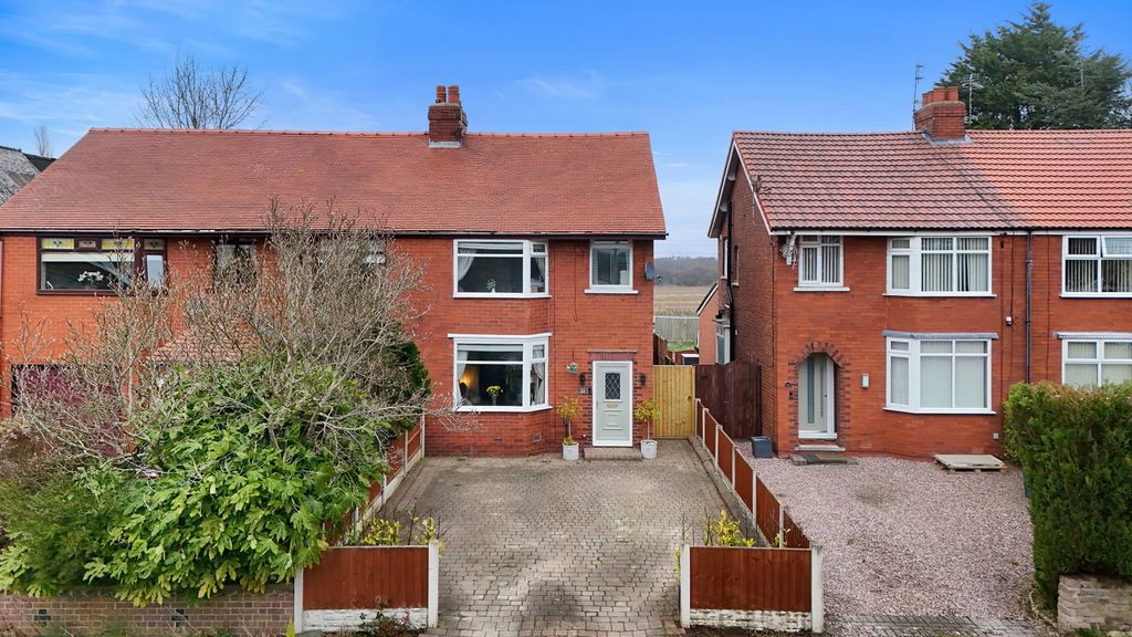 Property photo 1 of 38