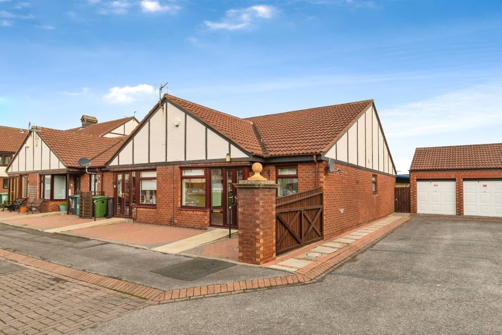 Property photo 2 of 15