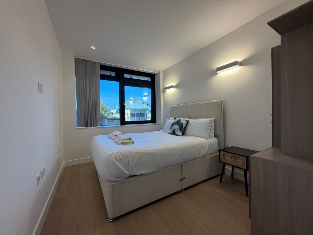 Property photo 3 of 23 Bedroom