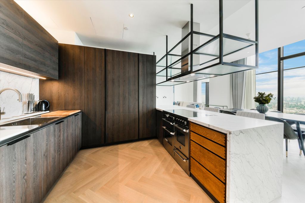 Property photo 2 of 25 Image