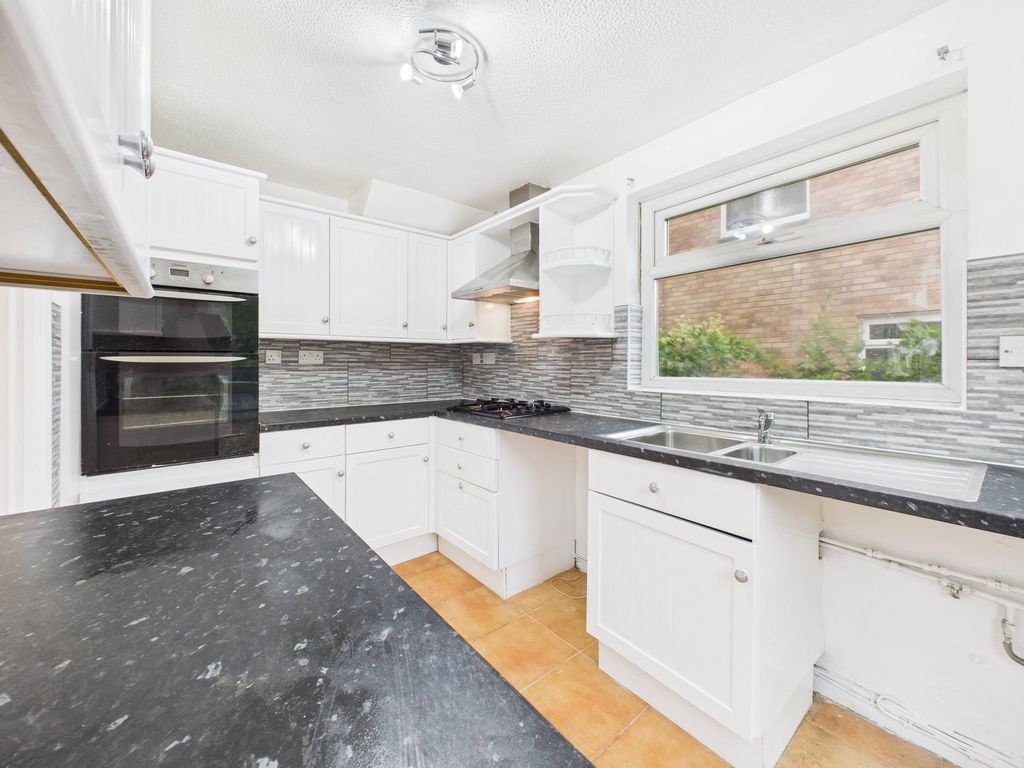 Property photo 1 of 35