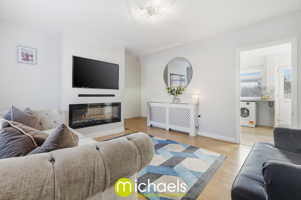 Property photo 3 of 16