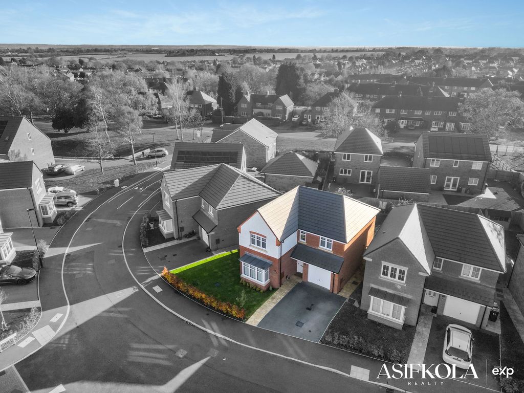 Property photo 1 of 31