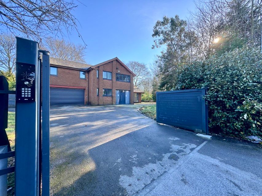 Property photo 1 of 33