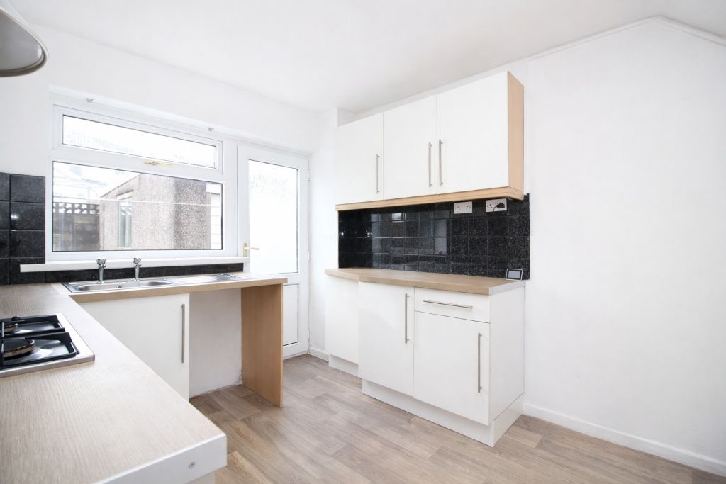 Property photo 2 of 16 Photo 2