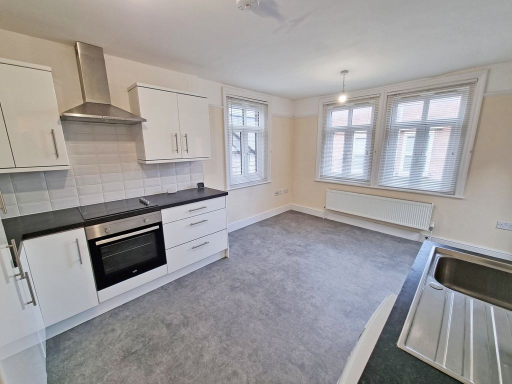 Property photo 2 of 5 Kitchen/Dining Room
