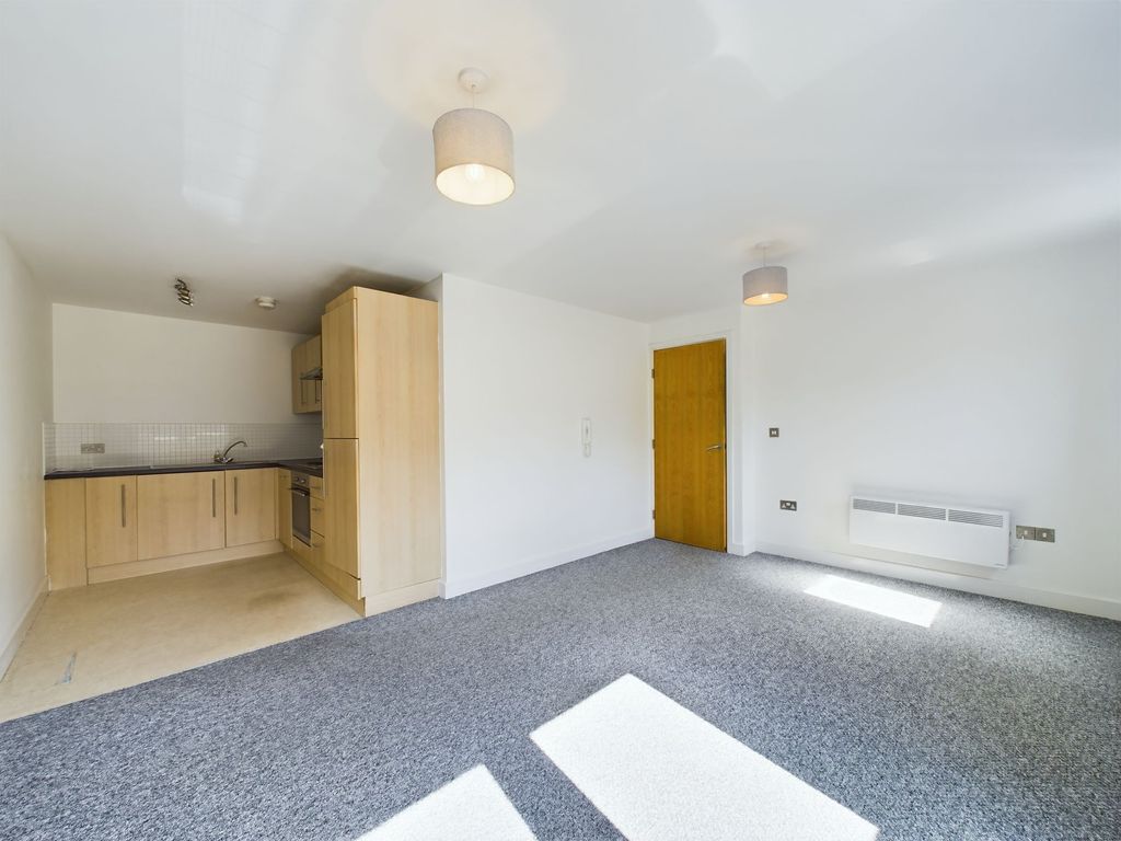 Property photo 3 of 9