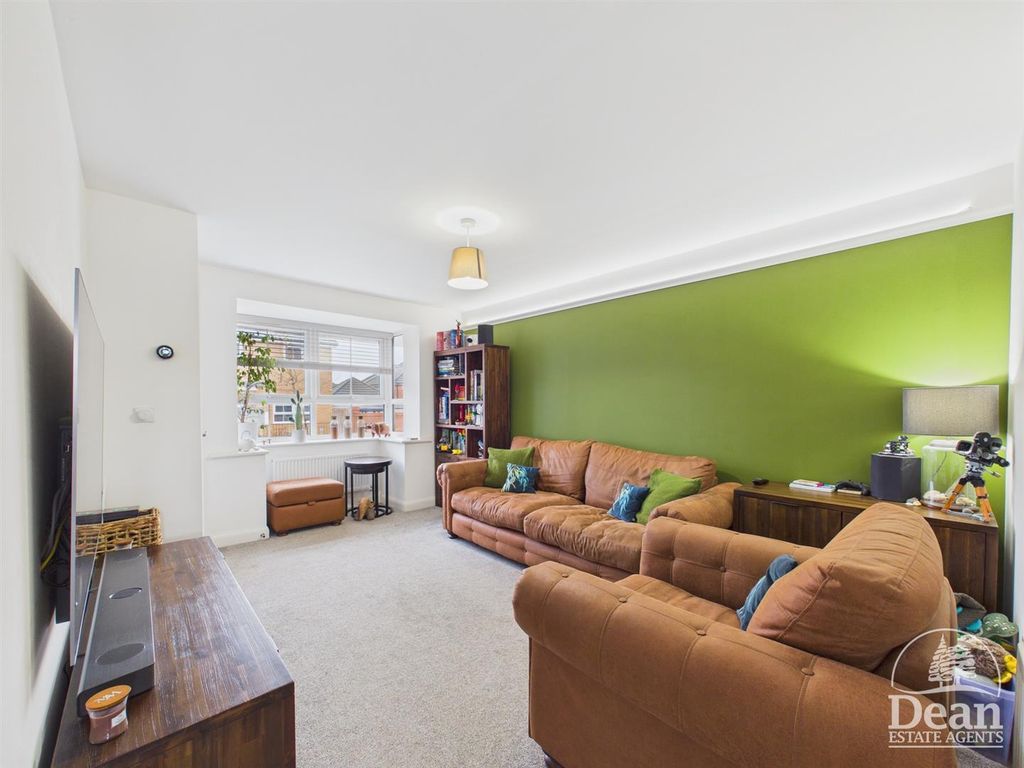 Property photo 2 of 19