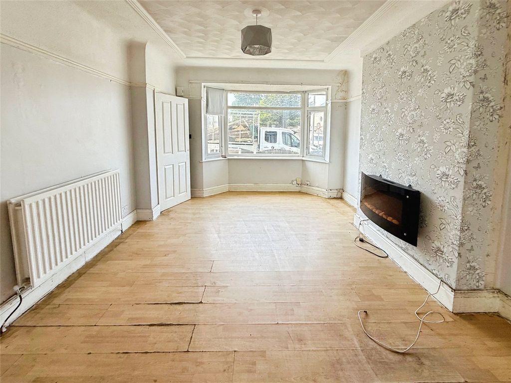 Property photo 3 of 14 Picture No. 01