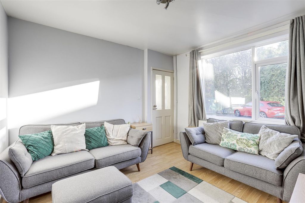 Property photo 3 of 15 6041.Jpg