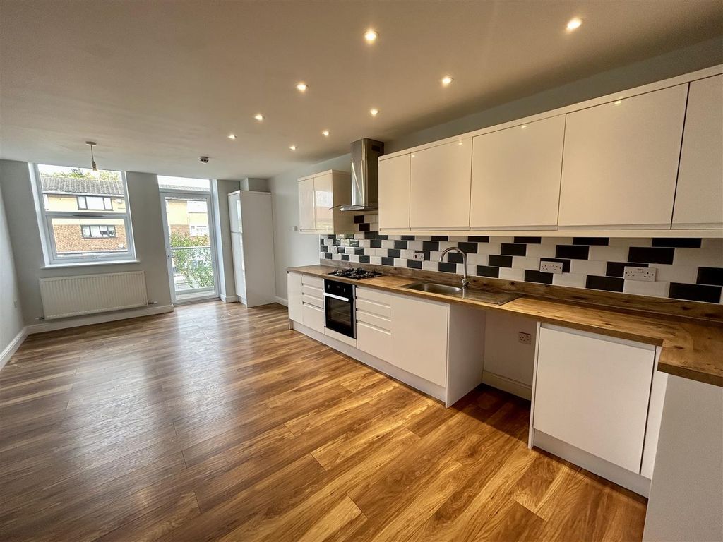 Property photo 2 of 9 Img_6340.Jpg