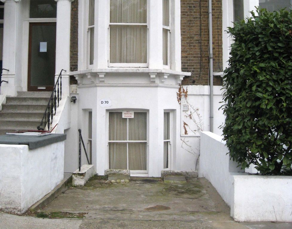 Property photo 1 of 1 Parking Space