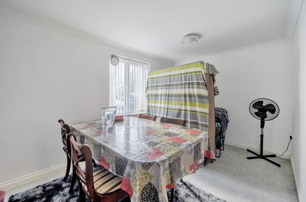 Property photo 3 of 12 1429182-19-69B190...