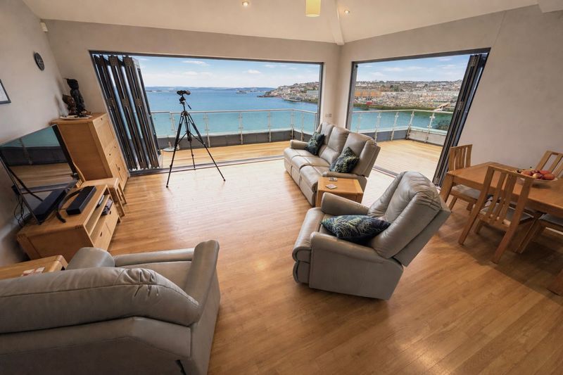 Property photo 2 of 10 Photo 7