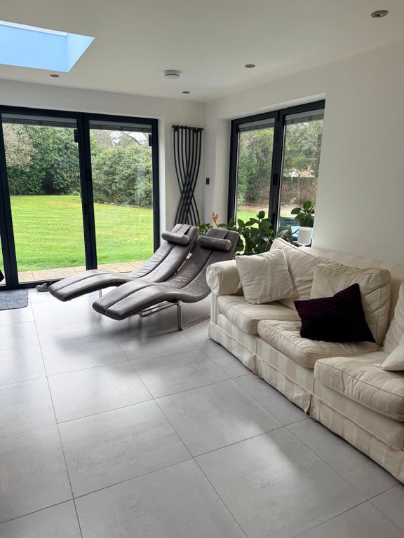 Property photo 3 of 13 Kitchen