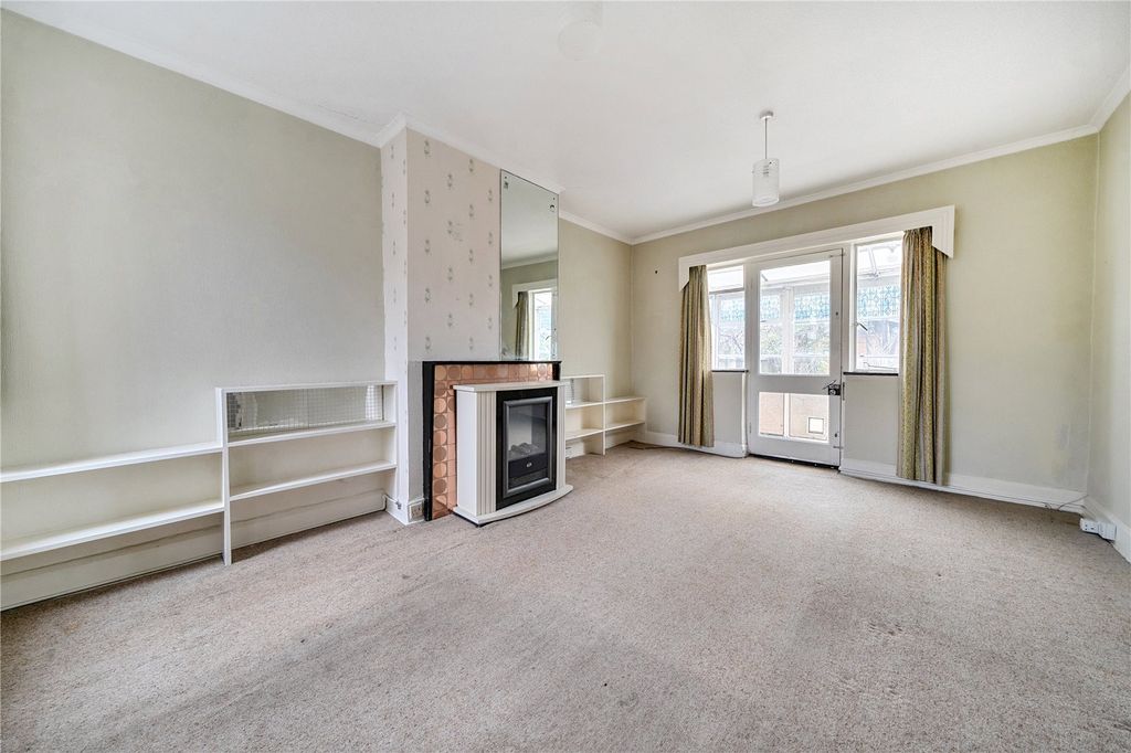 Property photo 3 of 19 Picture No. 11