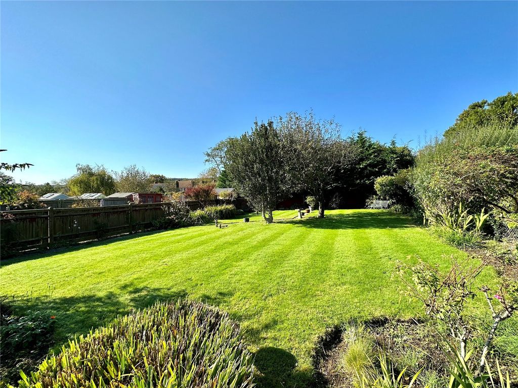 Property photo 3 of 18 Picture No. 33