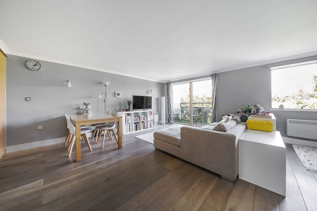 Property photo 2 of 16 Picture No. 04