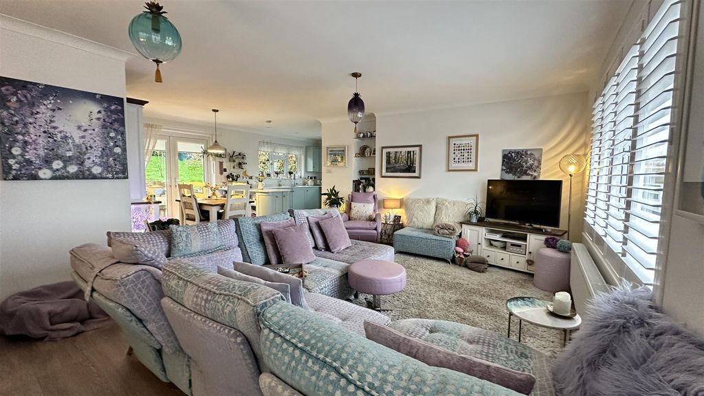 Property photo 3 of 23 20260312_171555917_Ios.Jpg