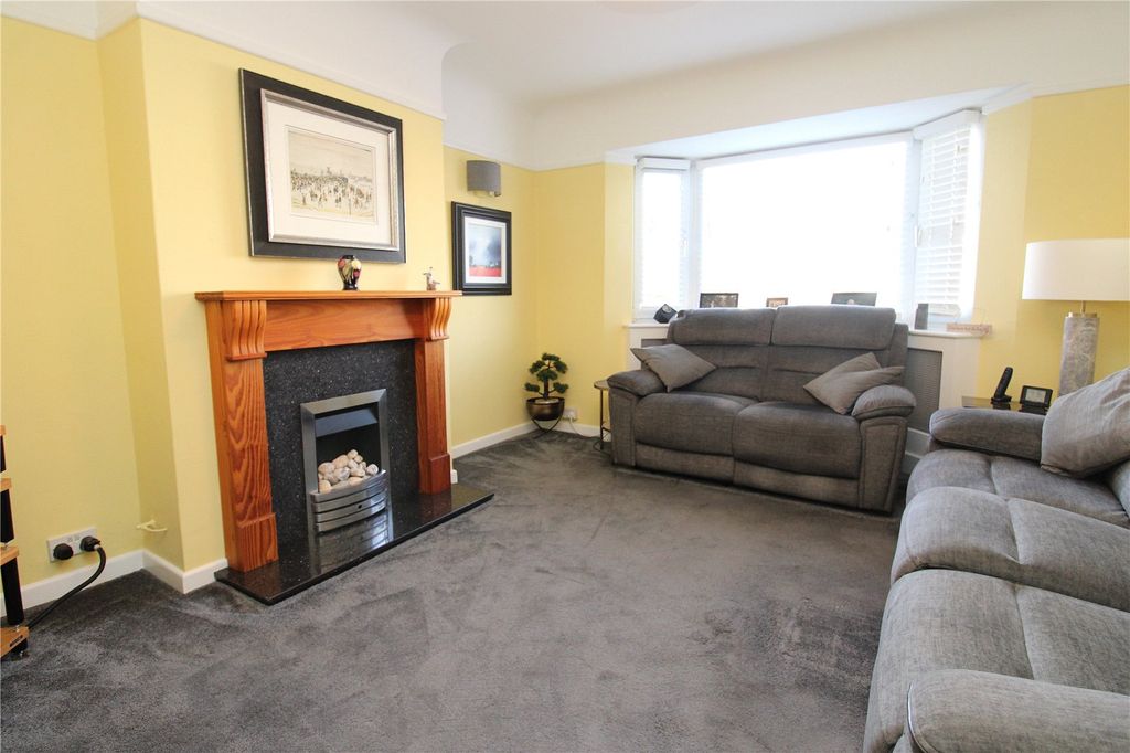 Property photo 2 of 15 Picture No. 01