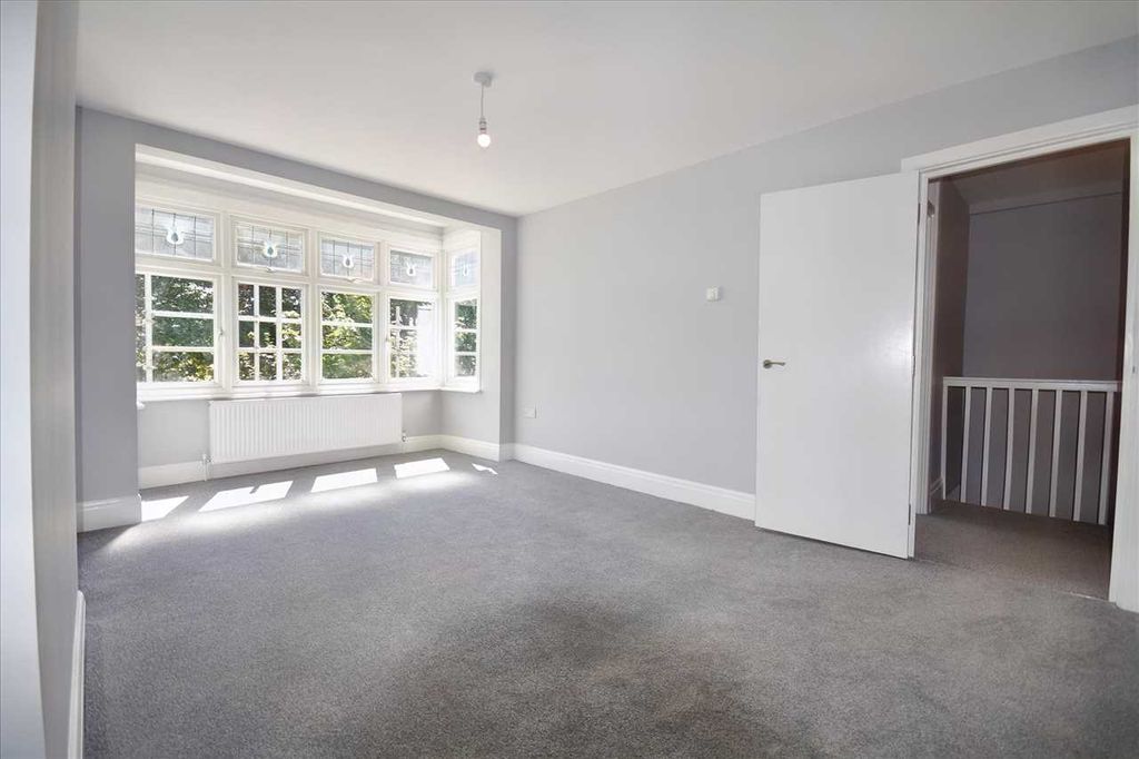 Property photo 1 of 10 Main Picture
