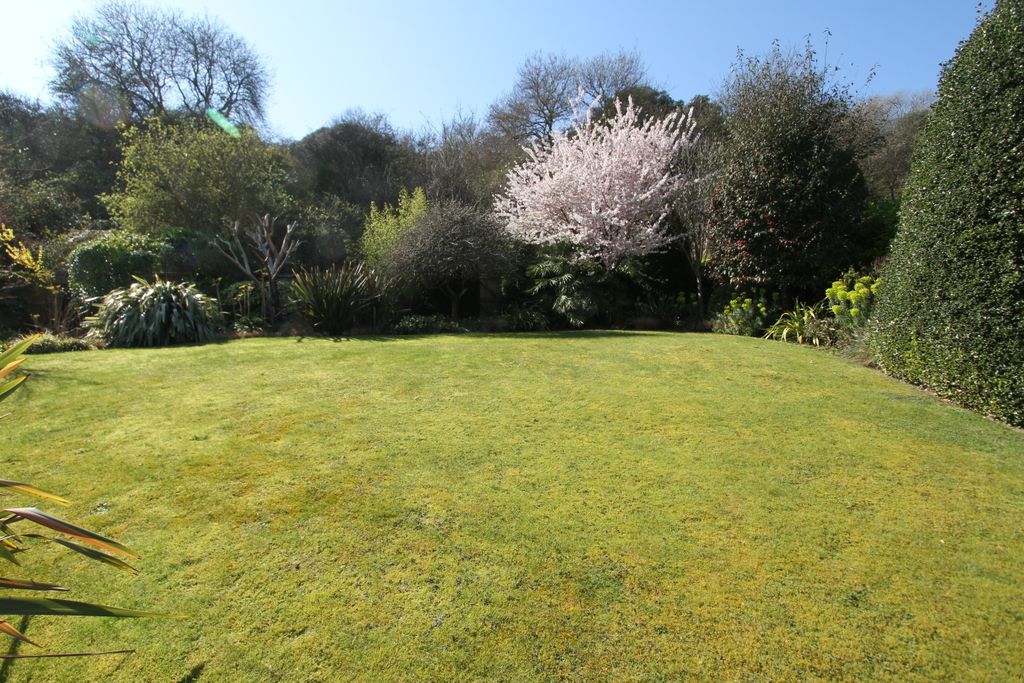 Additional image 27 of 4 bed detached house for saleLincoln Close, Eastbourne BN20
