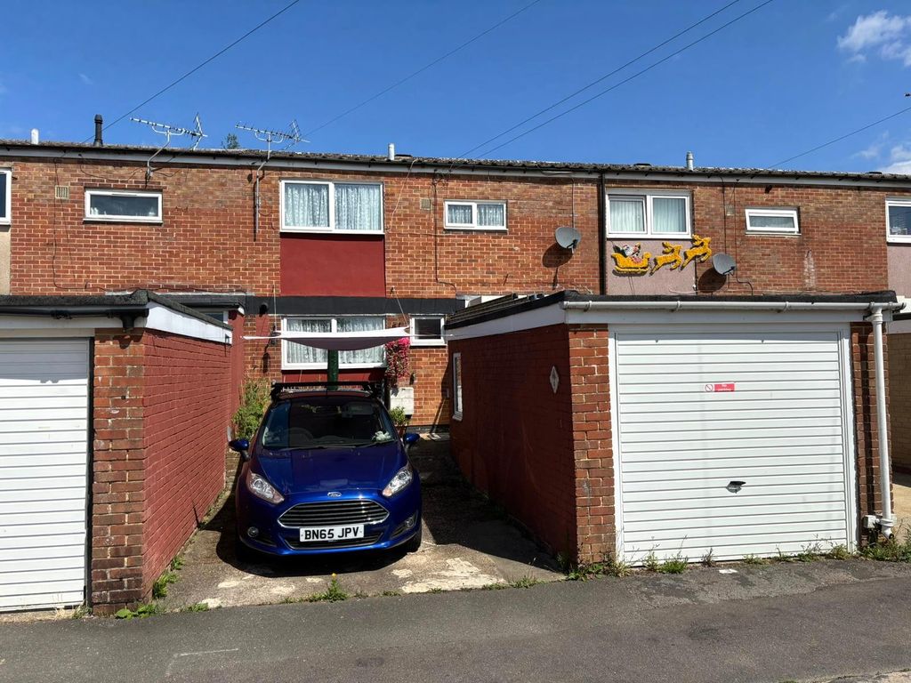 Property photo 1 of 18 1