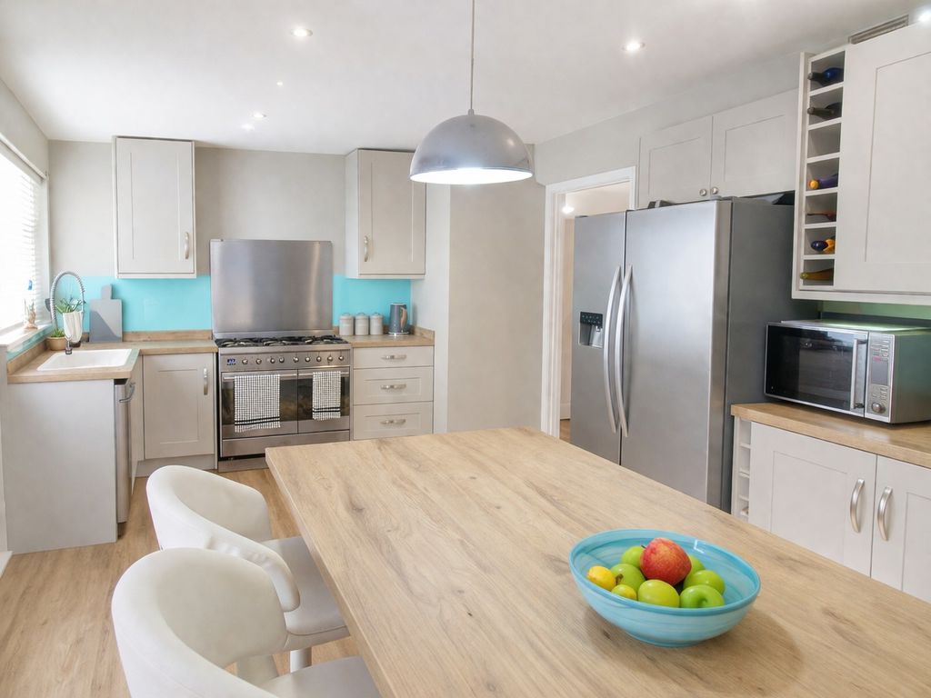 Property photo 3 of 21 Photo 23