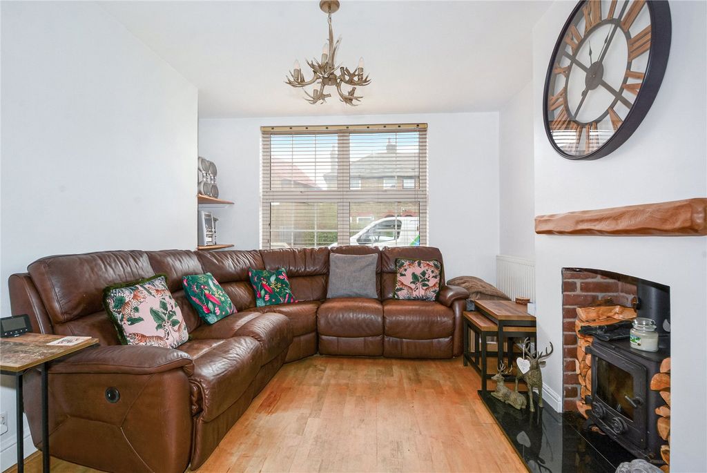 Property photo 3 of 17 Picture No. 06
