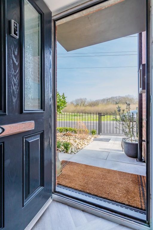 Property photo 2 of 22 37 (9 Of 20).Jpg