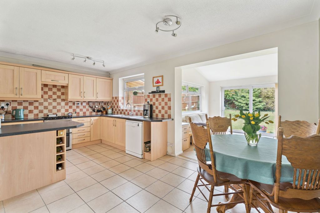 Property photo 3 of 22