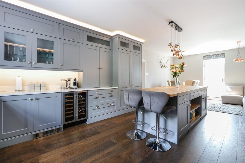 Property photo 2 of 64 Kitchen Diner.Jpg